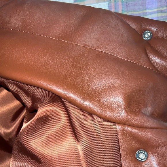 Abercrombie vegan Leather Mini Puffer in Cognac Brown - Picture 6 of 7
